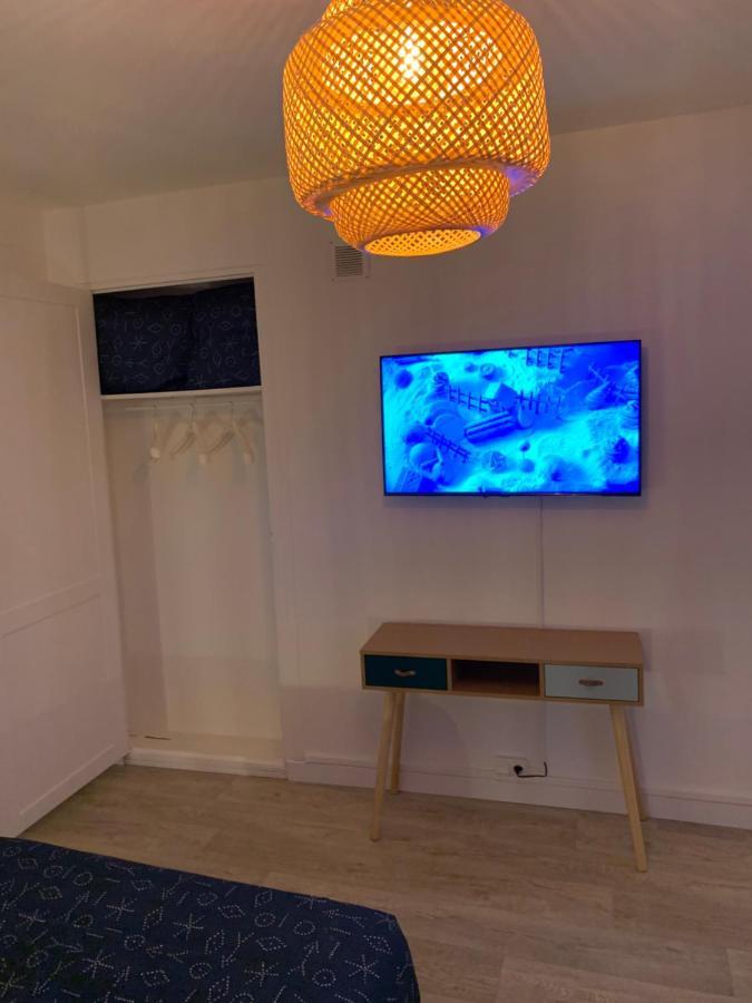L Effet 70m2 Avec 2 Doubles Avec Parking Gratuit Netflix Disponible Lits Faits A L Arrive Serviettes De Toilettes Fournies Dieppe