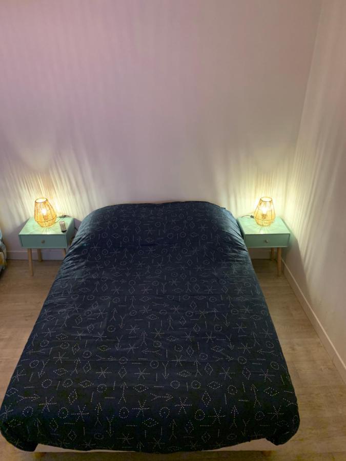 Apartment L Effet 70m2 Avec 2 Doubles Avec Parking Gratuit Netflix Disponible Lits Faits A L Arrive Serviettes De Toilettes Fournies