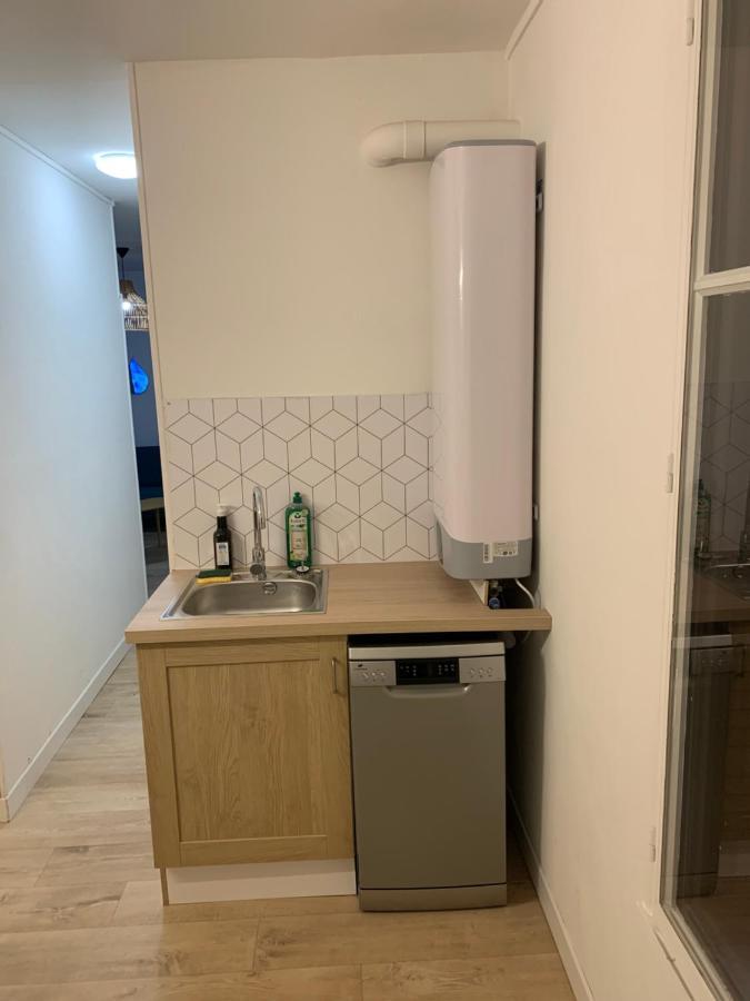Appartement L Effet 70m2 Avec 2 Doubles Avec Parking Gratuit Netflix Disponible Lits Faits A L Arrive Serviettes De Toilettes Fournies
